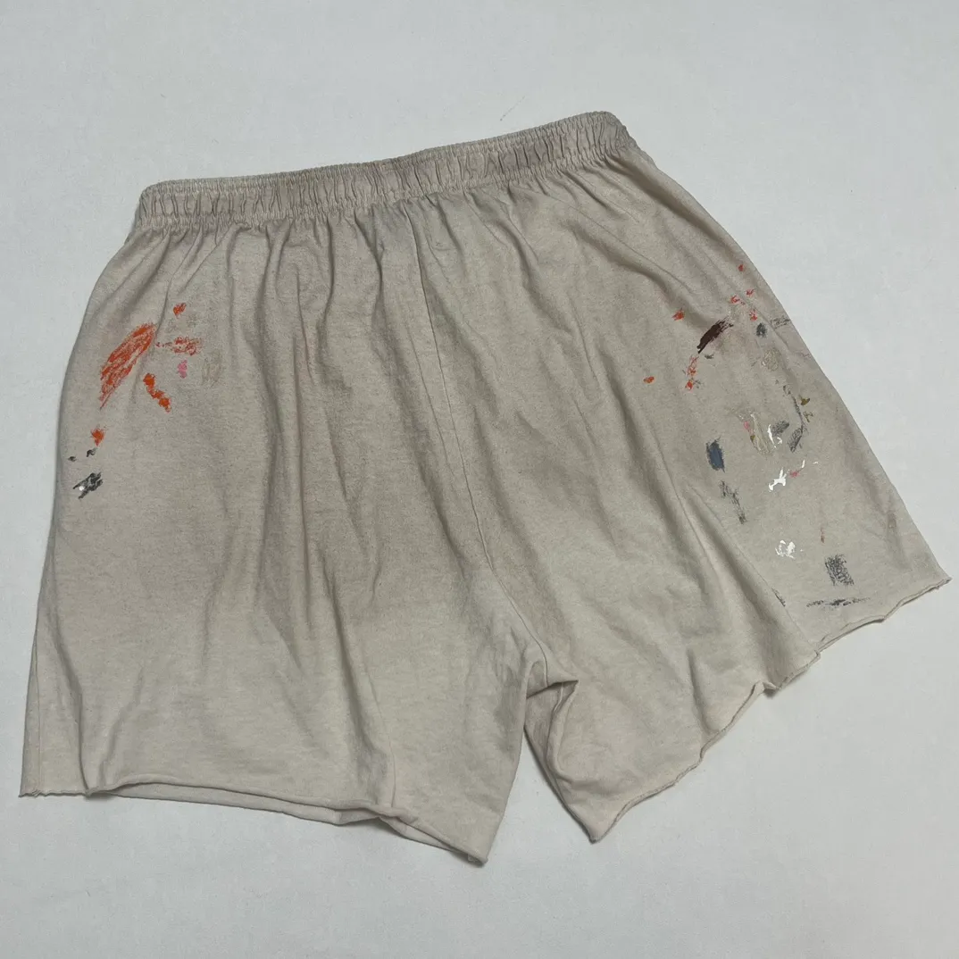 Heavy craftsmanship, the first choice for American boys in summer GALLERY DEPT. INSOMNIA SHORTS/WHITE English mud-dyed and ink-splashed shorts, off-white S-XL, super comfortable and breathable fabric, frees the lower body, heavy wash, mud-dyed and distressed, super complex ink-splashed graffiti
